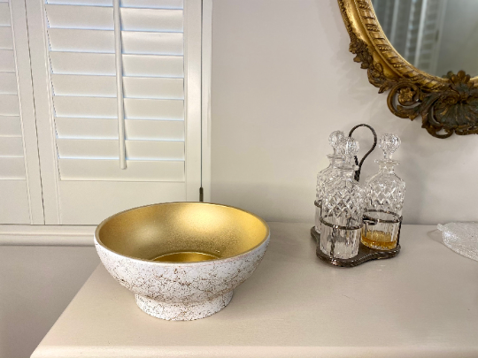 White bowl - gold marble